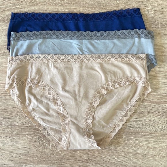 Natori Intimates & Sleepwear 3 New Natori Bliss Cotton Girl Brief